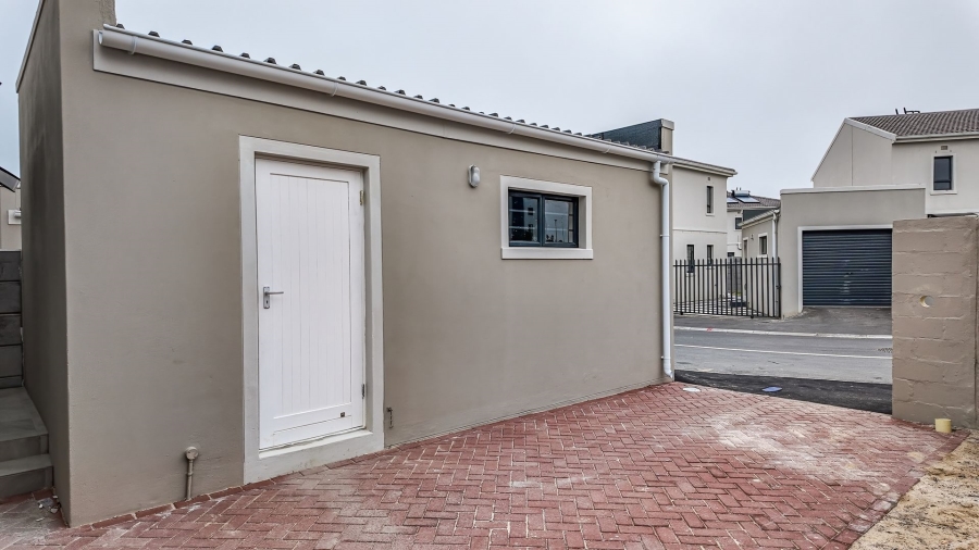 To Let 3 Bedroom Property for Rent in Rivergate Western Cape